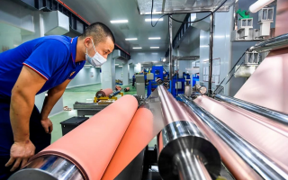 产品短视频剪辑作业 河南众擎铝业取得铝基板生产铜箔剪切装置专利，实现小批量剪切铜箔全自动化作业